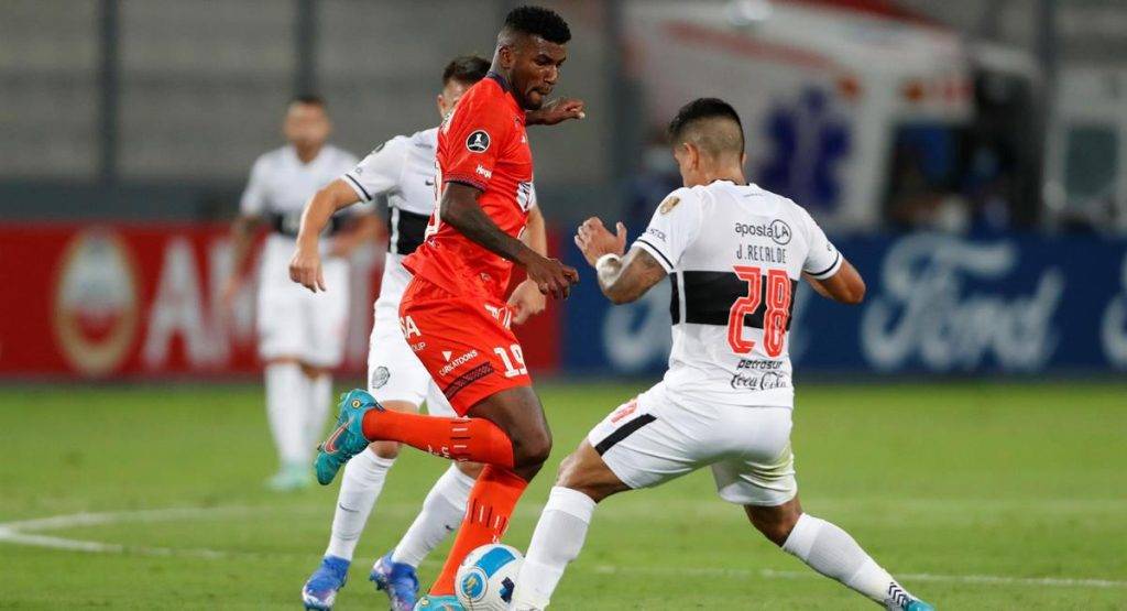 César Vallejo Olimpia