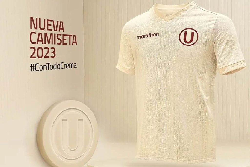 Camisetas de la U: Con todo Crema
