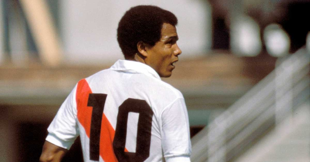 Teófilo Cubillas es considerado como uno de los mejores jugadores peruanos en la historia.
