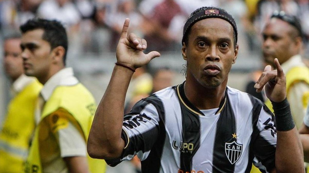 Ronaldhino ganó la Champions, Libertadores y Mundial.